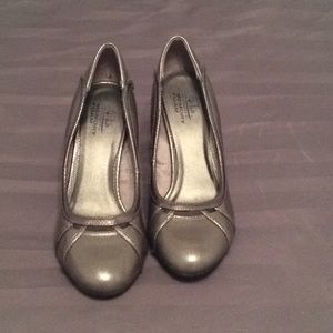 Life Stride w/Memory Foam Heels